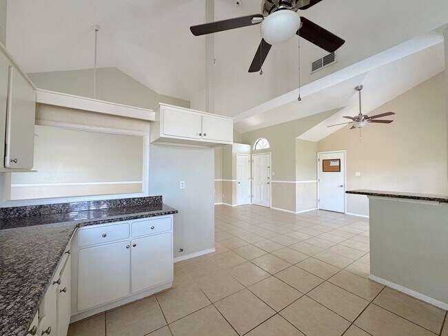 Building Photo - 1605 Cezanne Cir
