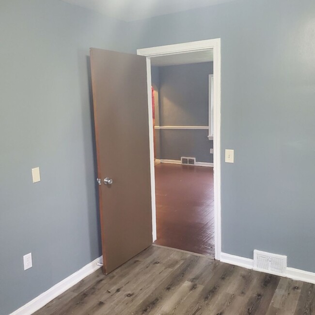 Building Photo - 3BDRM HOUSE FOR RENT