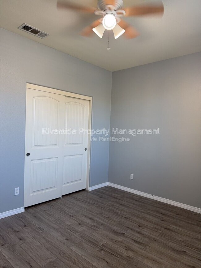 Building Photo - 24580 La Barca Way