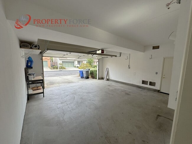 Building Photo - 31 Cymbidium Cir