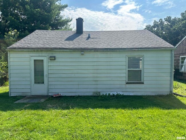 Building Photo - 1807 N Underhill St