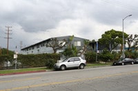 Building Photo - 9025 National Blvd