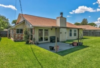 Building Photo - CROSSMEADOW