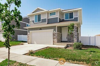 Building Photo - Beautiful Newer Home In Great Lehi Location!!