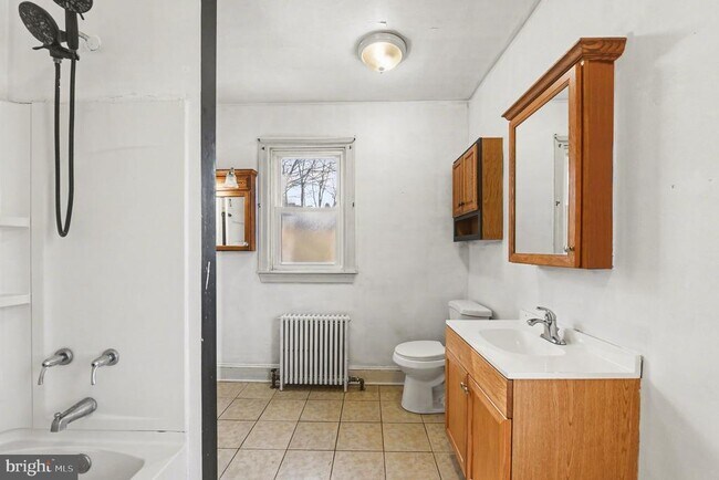 Building Photo - 939 Gravel Pike