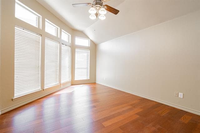 Building Photo - 1875 Crestlake Dr