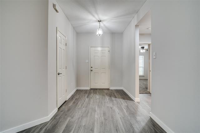 Building Photo - 2800 Spencer Cir