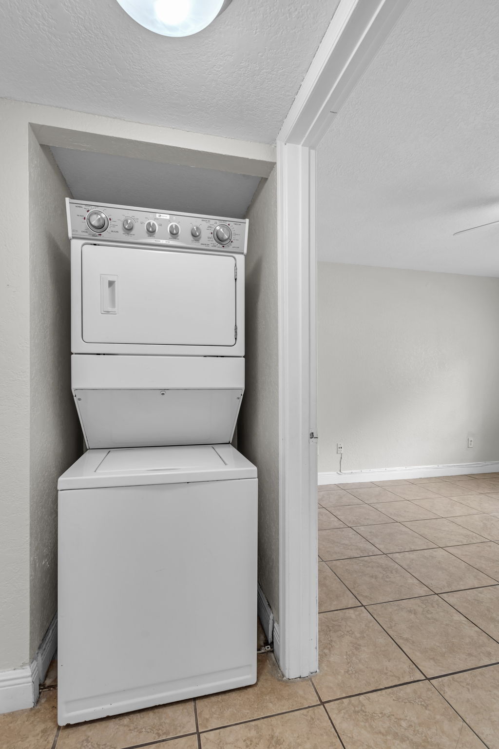 Building Photo - 3680 N 56th Ave