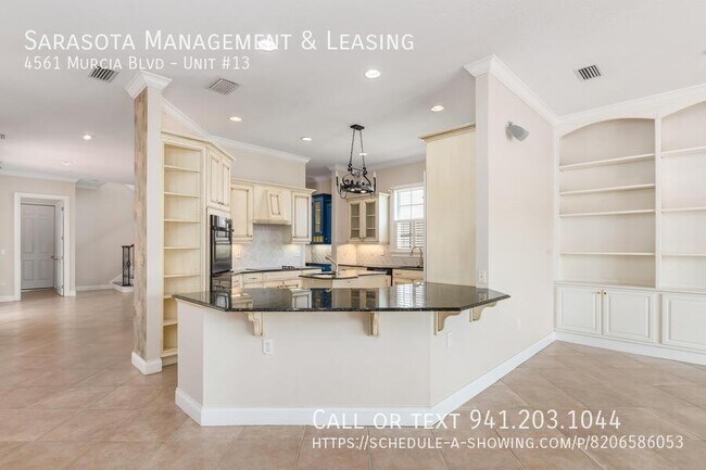 Building Photo - 4561 Murcia Blvd