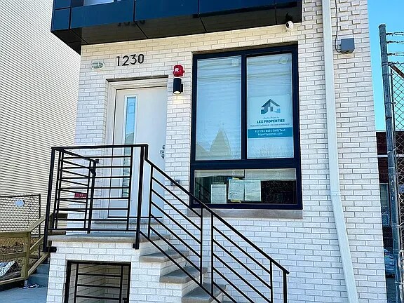 Building Photo - 1230 N Marshall St