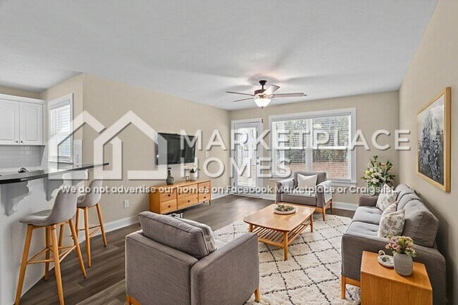 Building Photo - 152 Downsbury Rd