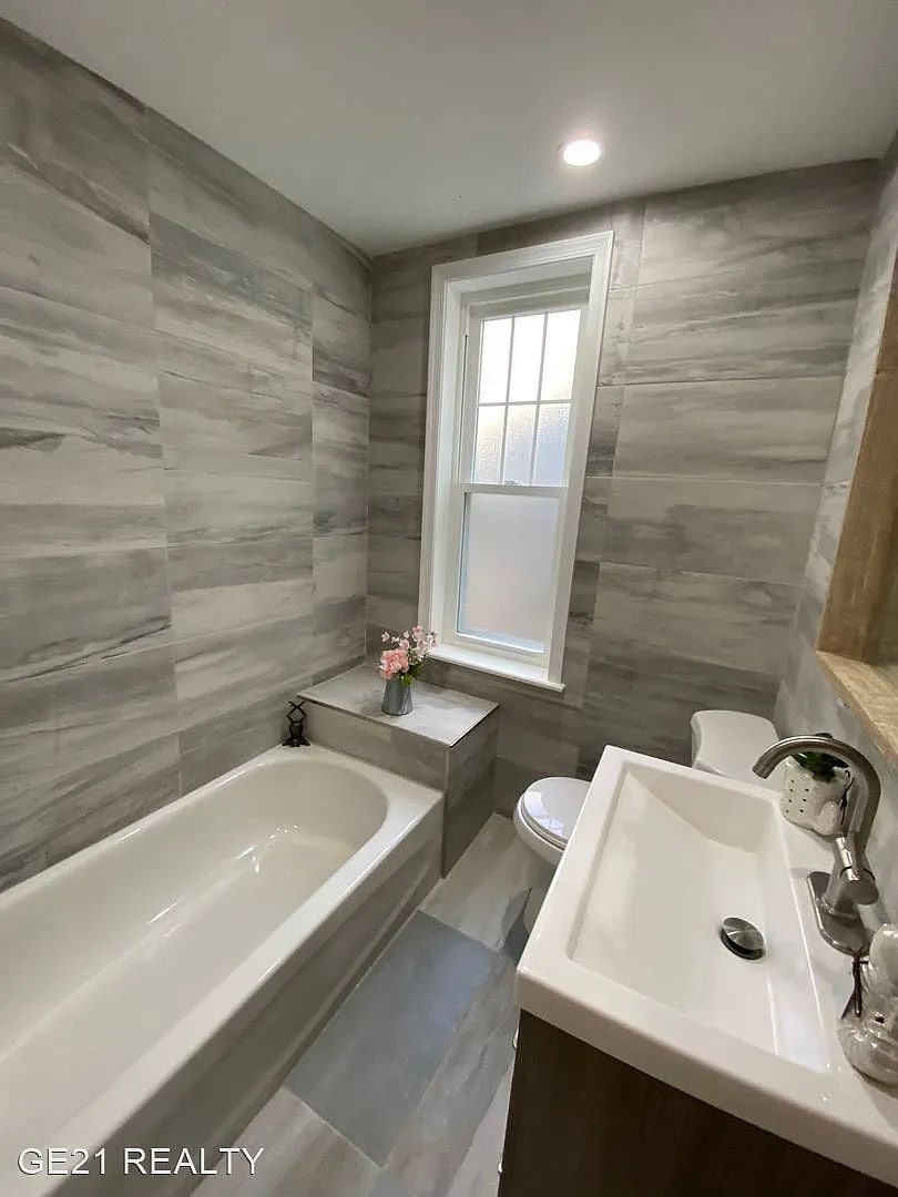 Building Photo - 2609 Wilder St