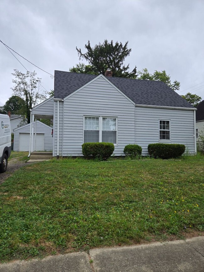 Primary Photo - 1439 Orlando Ave