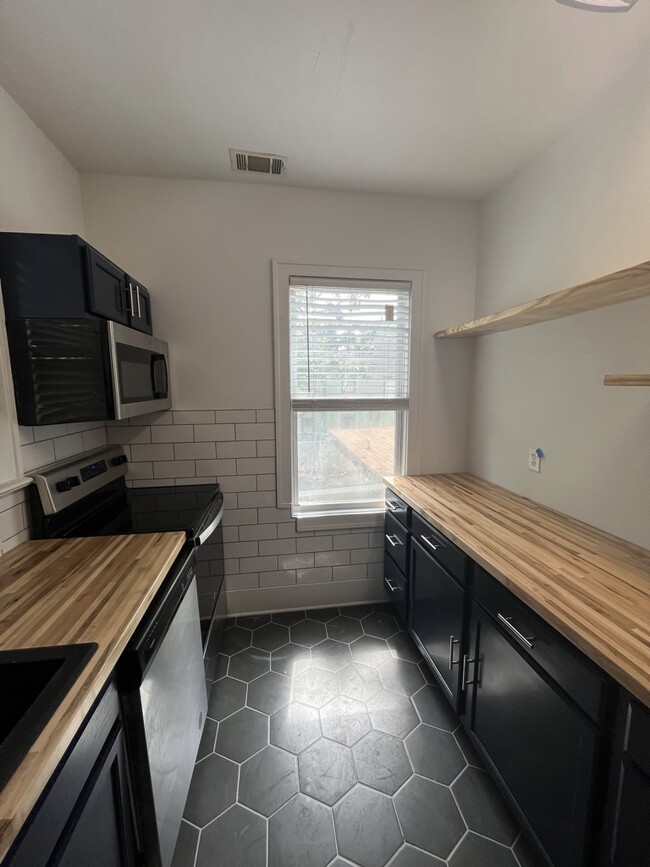 Renovated Galley style kitchen - 720 E 35th St