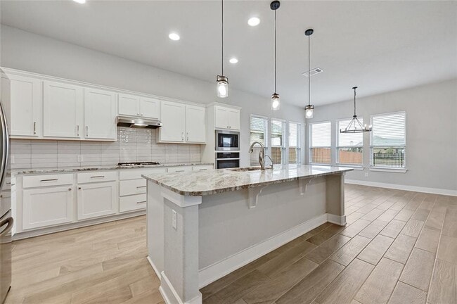 Building Photo - 428 Texon Dr