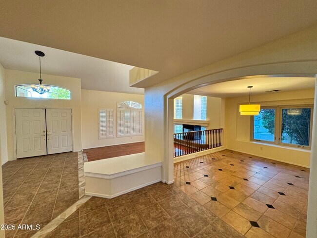 Building Photo - 4468 S Leoma Ln