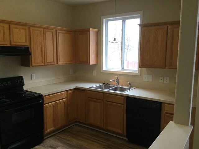 Building Photo - 9815 Waltham Ct