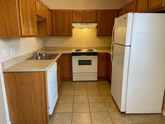 Building Photo - Apartment in Branson East, Kirbyville