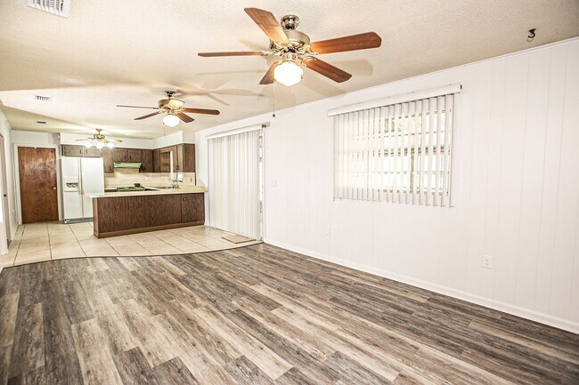 Building Photo - 4808 Co Rd 117A