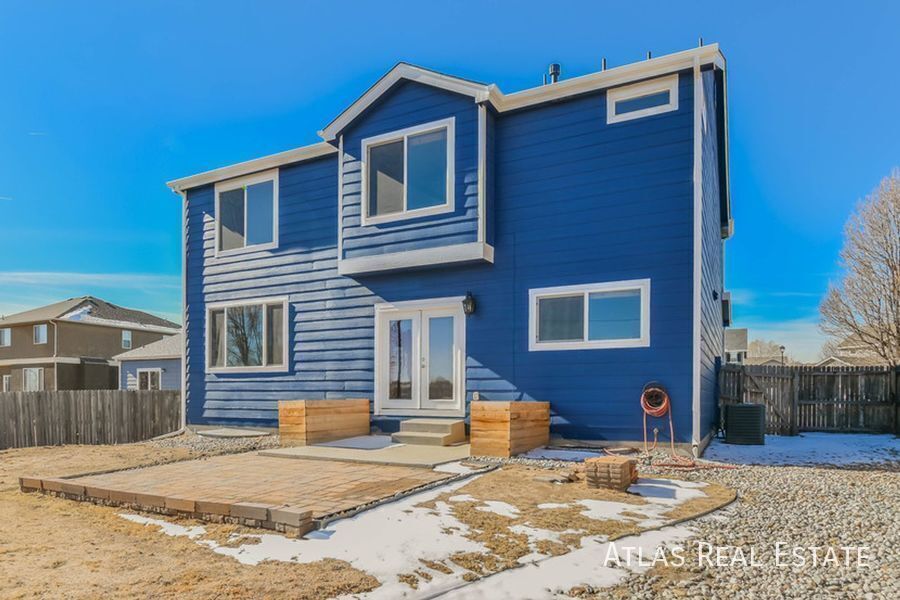 Building Photo - 430 Winebrook Way