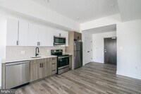 Building Photo - 1420 Point Breeze Ave