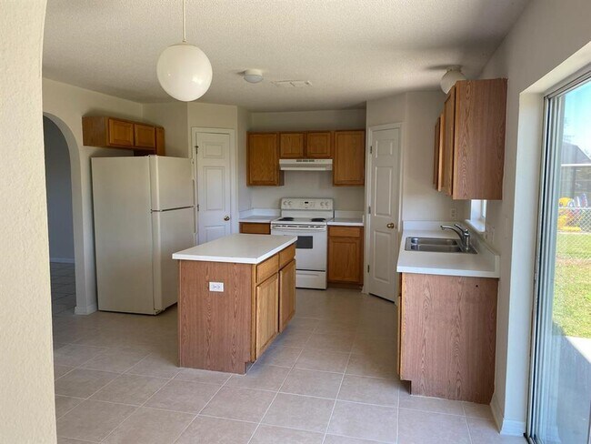 Building Photo - 217 Chadworth Dr