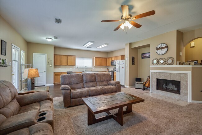 Building Photo - 6214 Channelbrook Ln