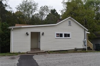 Building Photo - 205 McFadden St