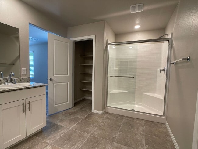 Building Photo - Brand New, Never Lived in House, located in the Southwest!