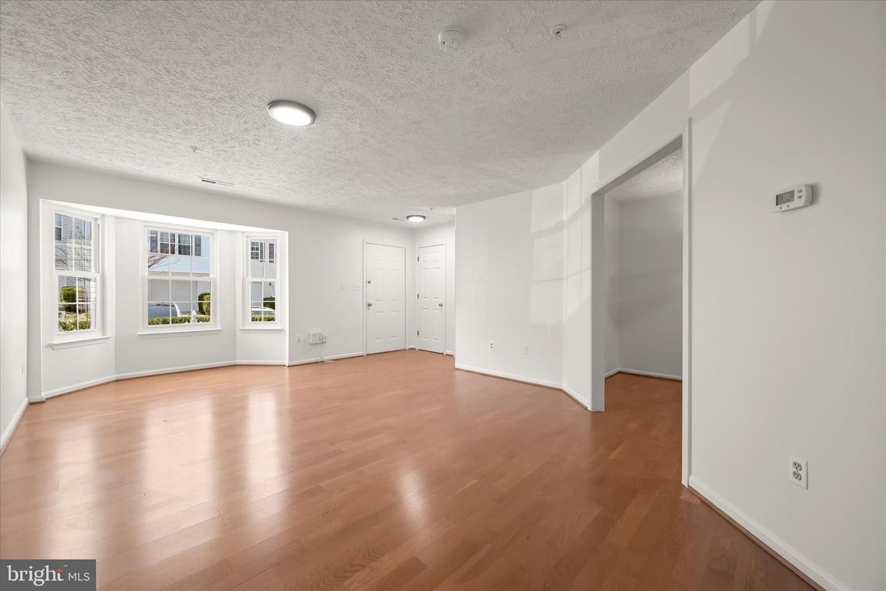 Building Photo - 8834 Goose Landing Cir