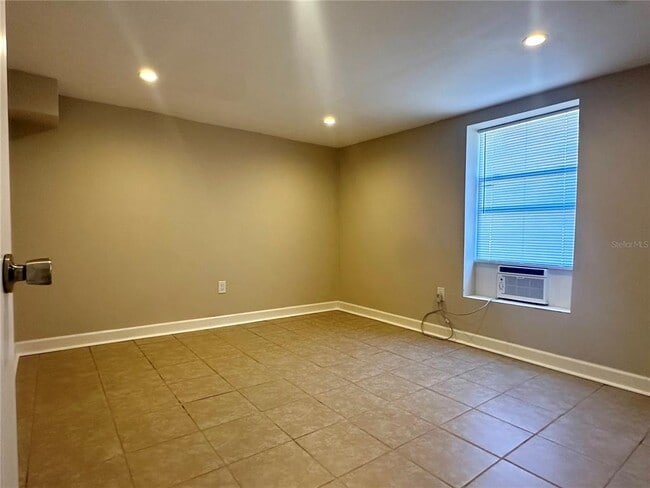 Building Photo - 3755 N Scenic Hwy