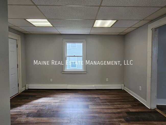 Building Photo - 139 Oak St