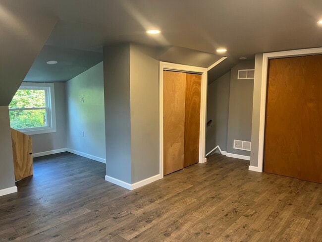 Building Photo - 2066 Grape St