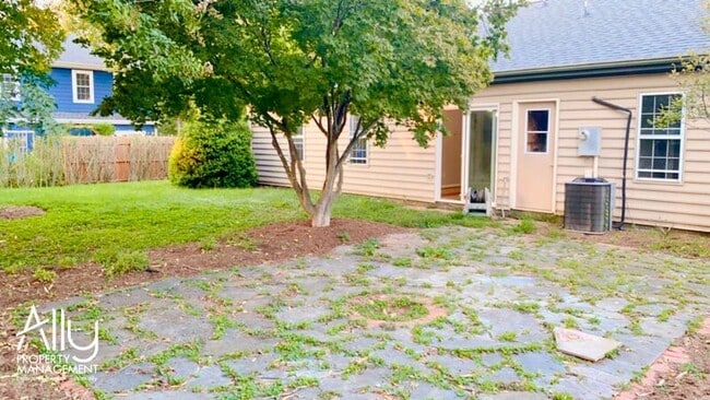 Building Photo - 2935 Lamkin Way