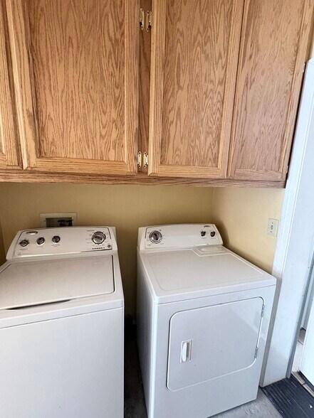 Building Photo - 38 Manchester Ln