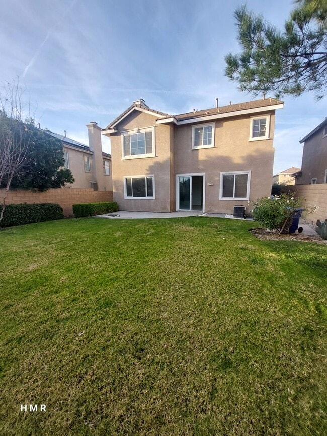 Building Photo - Stunning Two-Story Home with 4 Bedrooms an...