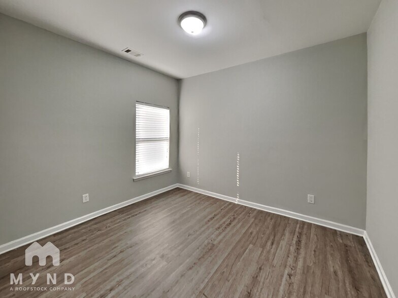 Building Photo - 4627 Rosser Loop Dr