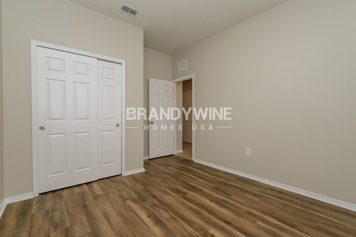 Building Photo - 15405 Stone House Dr