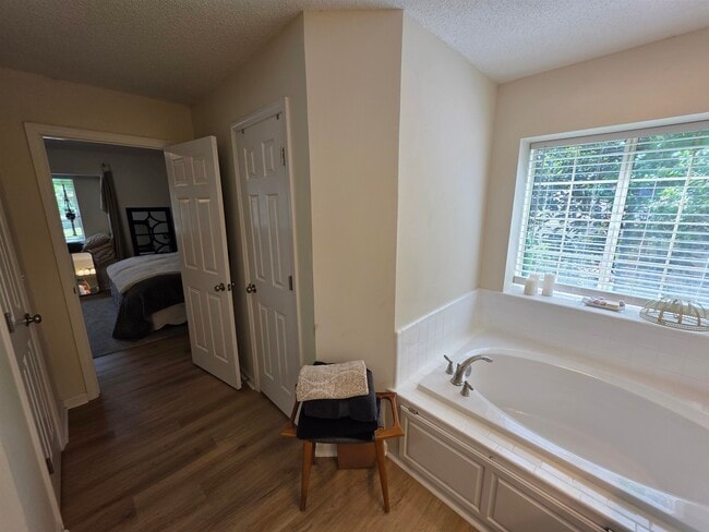 Building Photo - 9369 Buck Haven Trail