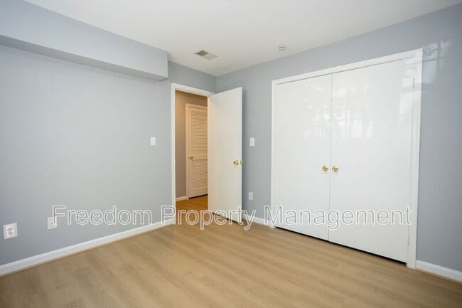 Building Photo - 17286 Wexford Loop