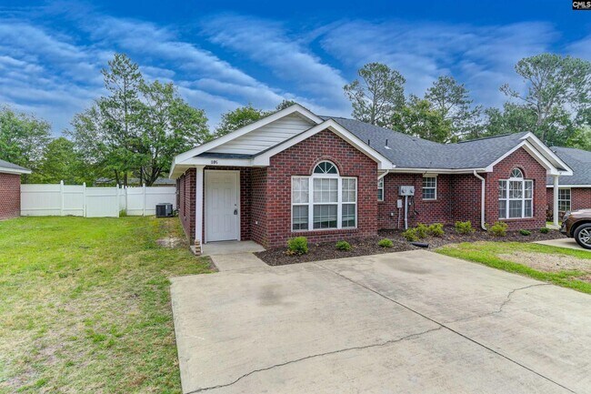 Building Photo - 105 Hutto Hill