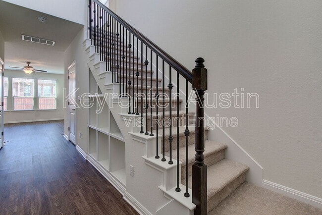 Building Photo - 3136 Lions Tail St