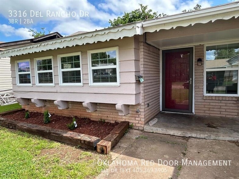 Building Photo - 3316 Del Rancho Rd