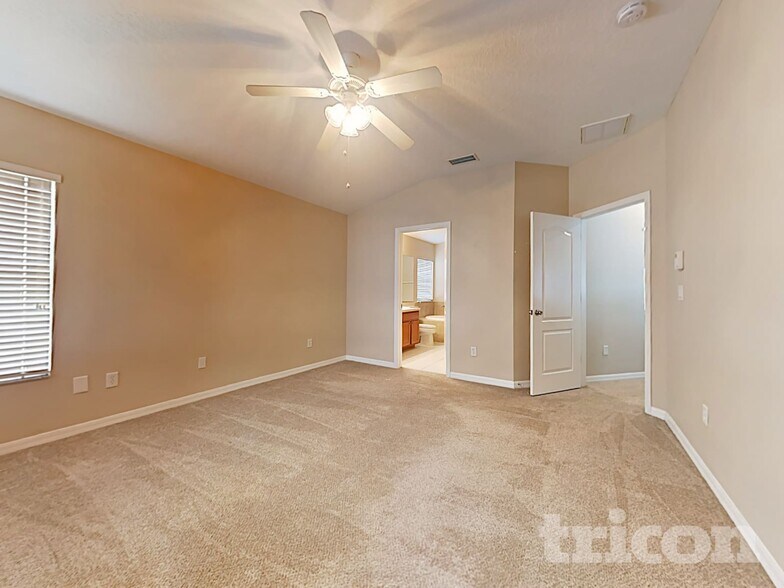 Building Photo - 7524 Maroon Peak Dr