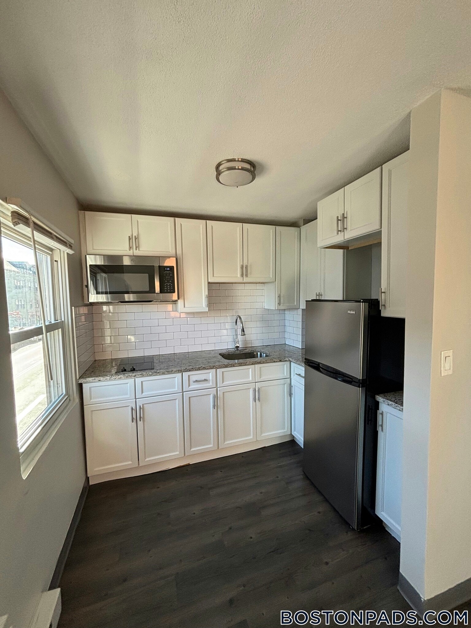 Building Photo - 300 Meridian St