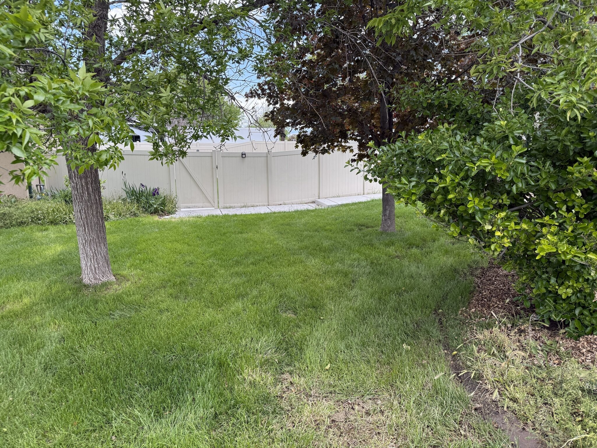 Building Photo - 275 N 600 E