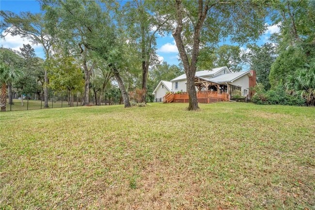 Building Photo - 8 Fernwood Trail