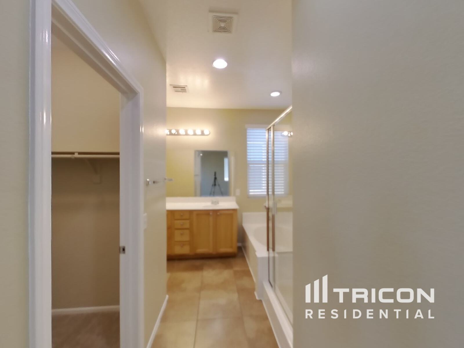 Building Photo - 3669 Karissa Heights Pl