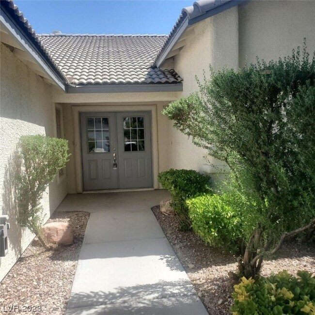 Building Photo - 5316 Rim View Ln