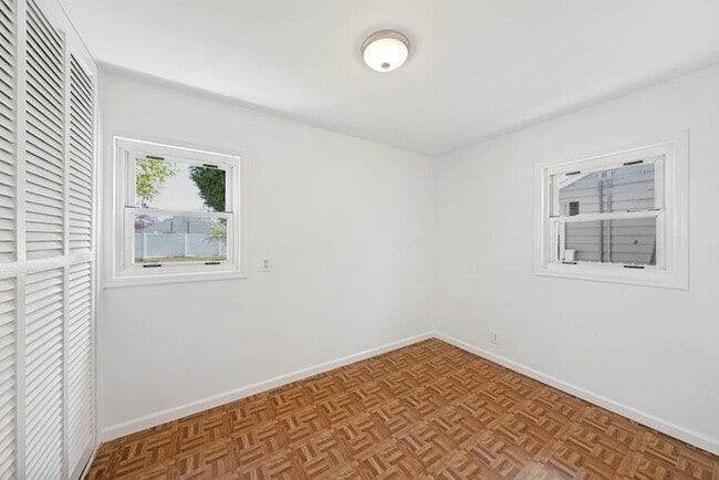 Building Photo - 191 Howard Ave